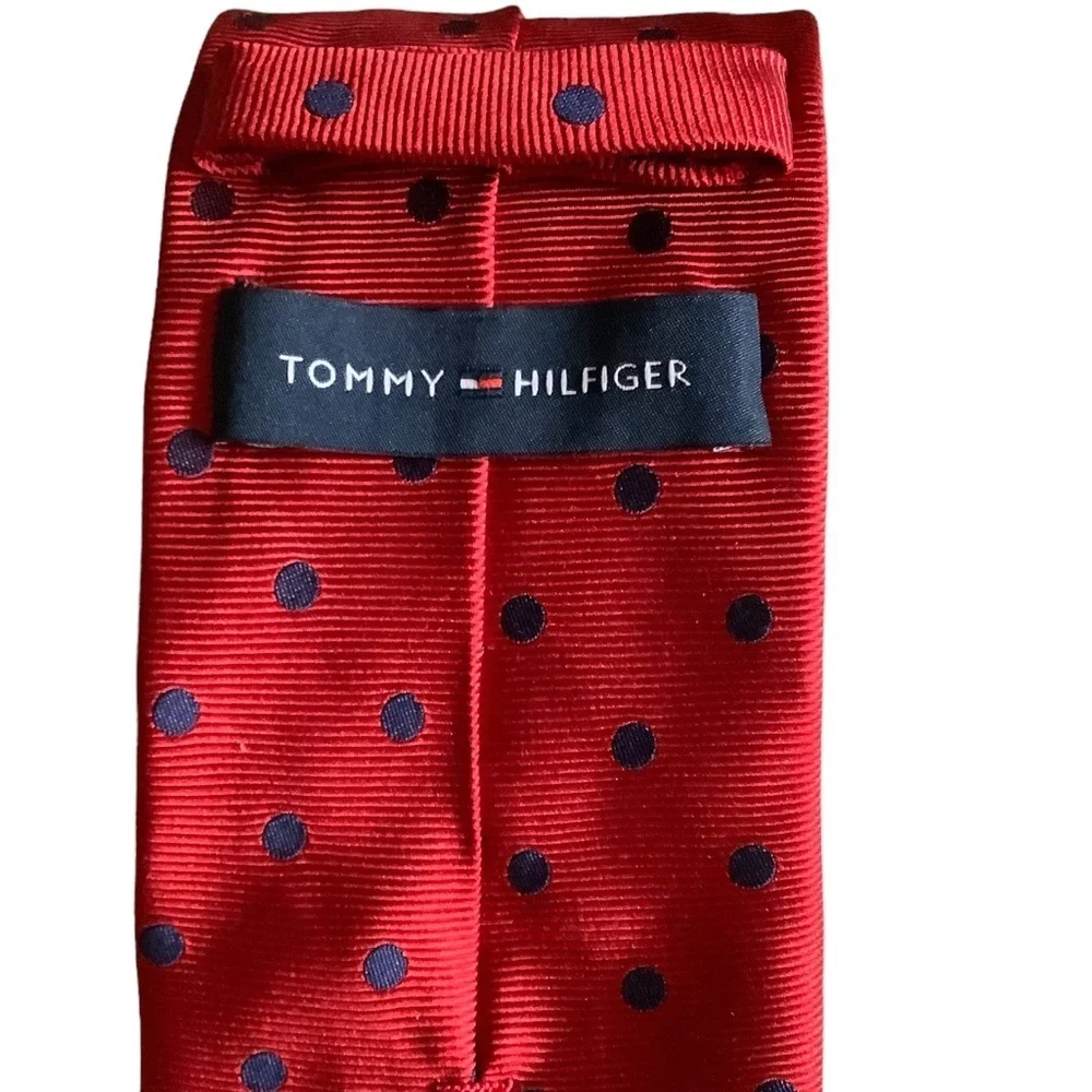 Tommy Hilfiger Silk Red Necktie